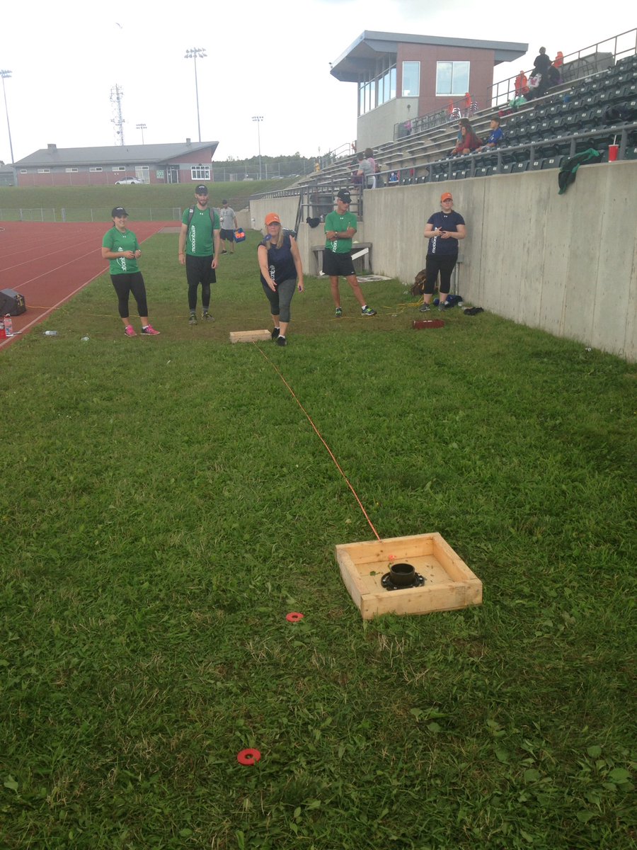 ItsSomerTime's tweet photo. Washer tossing #MOS17 @FitzYourBiz @motionballPEI https://t.co/awlGx8YeXd
