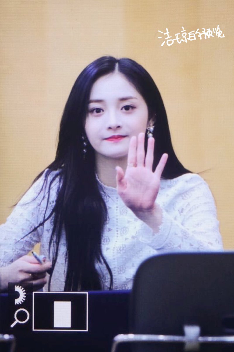 PipaPinky's tweet photo. #주결경 #프리스틴 #kyulkyung #PRISTIN 170909 대구 팬싸인회 프리뷰 https://t.co/NmFFZ4aWsy