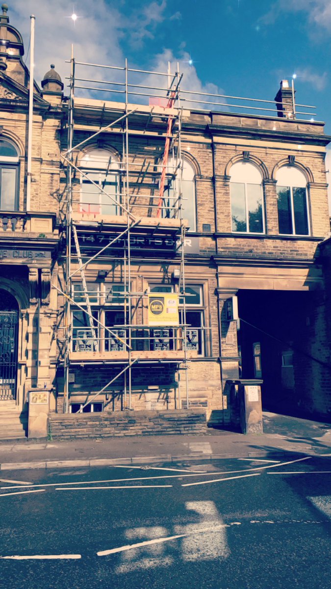 Nice little Saturday morning access tower and edge protection from the team 👍