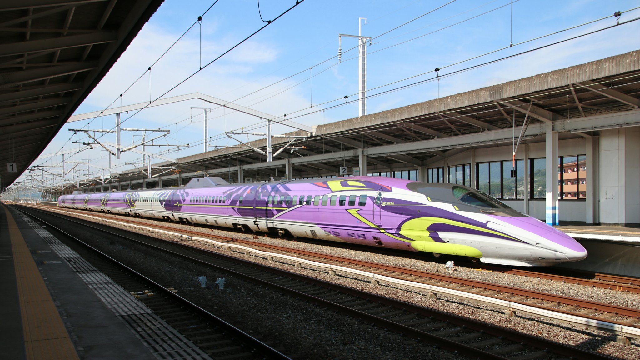 新条 9 9 新倉敷駅 2 こだま730号 0930 0936停車 博多総v2編成 500 Type Eva 構内放送 1号車は自由席の表示ですが 展示 体験ルームとなっており座席はございません ご注意ください 山陽新幹線全線開業40周年ステッカーは 車体から剥がされました