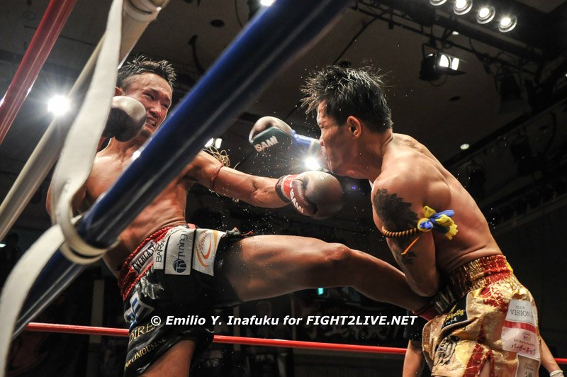 fight2live_net's tweet photo. REBELS.52
Genji Umeno venceu Suarek Rukkukamui por decisão unânime dos jurados (50-47, 50-48, 49-48)
#rebels52 #kickboxing #muaythai https://t.co/hdXpfuwC8t
