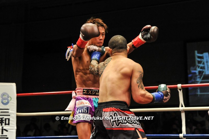 fight2live_net's tweet photo. Pilão Santana venceu Masayoshi Tsuhashi por KO, 1R, 1m56seg
#rebels52 #kickboxing #muaythai #キックボクシング #ムエタイ https://t.co/JMkwbpnAHP