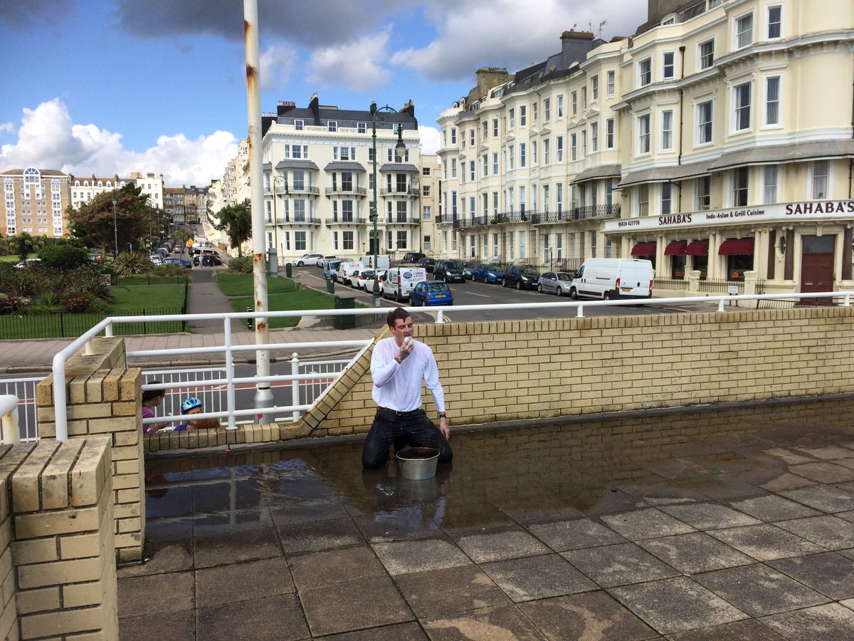 greigburgoyne's tweet photo. See something different @CoastalCurrents #mattMPage #rca now #curate by @greigburgoyne https://t.co/kkYXWnbUpX