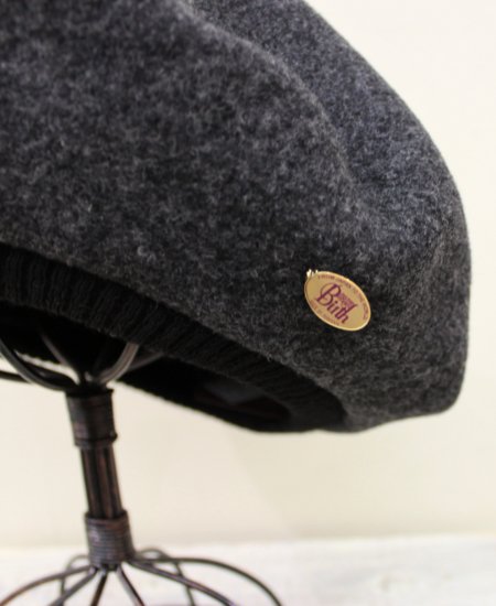 chapeau_laza's tweet photo. -ONLINE STORE【入荷】-
#KNOX ×chapeau 別注キャスケット
#MAISONBirth WOOL RIB BERET
https://t.co/O7l0suvoQR
#帽子屋chapeau https://t.co/gNWjvTawUd