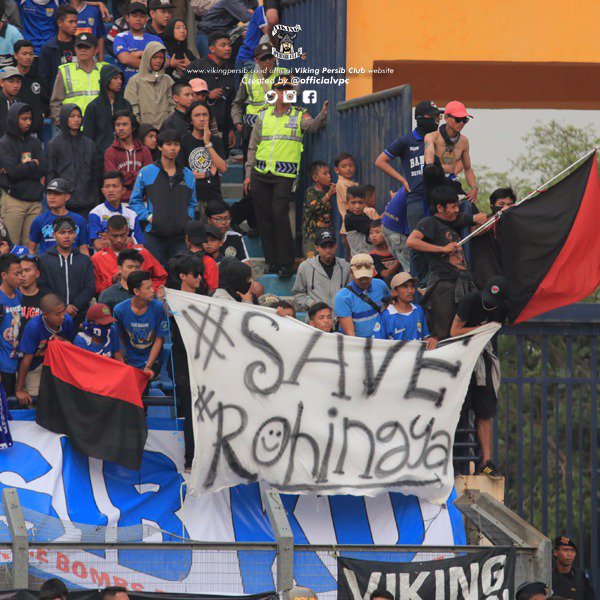 officialvpc's tweet photo. Respect Bobotoh, Bomber, Casuals &amp; Ultras. Gak nerima nyinyir SARA, come on people be a mankind. Cukup segitu aja jawabnya 👌 https://t.co/A0JMbqKZmF