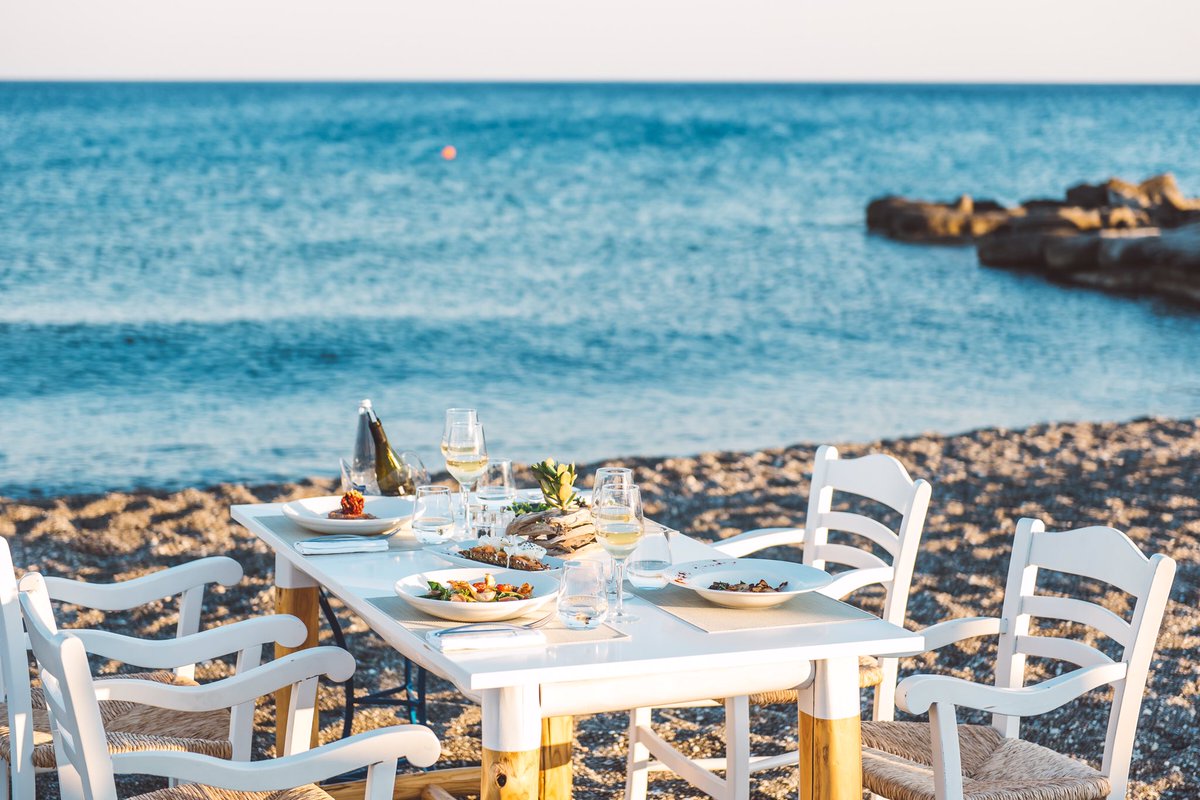 ostria_resort's tweet photo. We are expecting you to enjoy the seafood delights of the restaurant sea 'Thalassa' .. #ostriaresort #seafood #luxuryresorts https://t.co/iI1TC80B3s