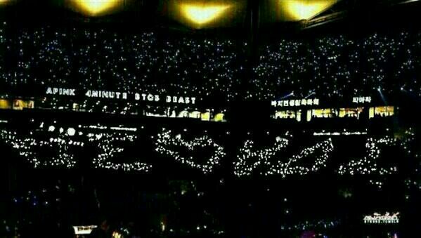 chiamin_'s tweet photo. BEAST orHIGHLIGHT we are still together 💛💡 #하이라이트 #라이트분들 #HIGHLIGHT #Lights https://t.co/Yt6SFOiTxw
