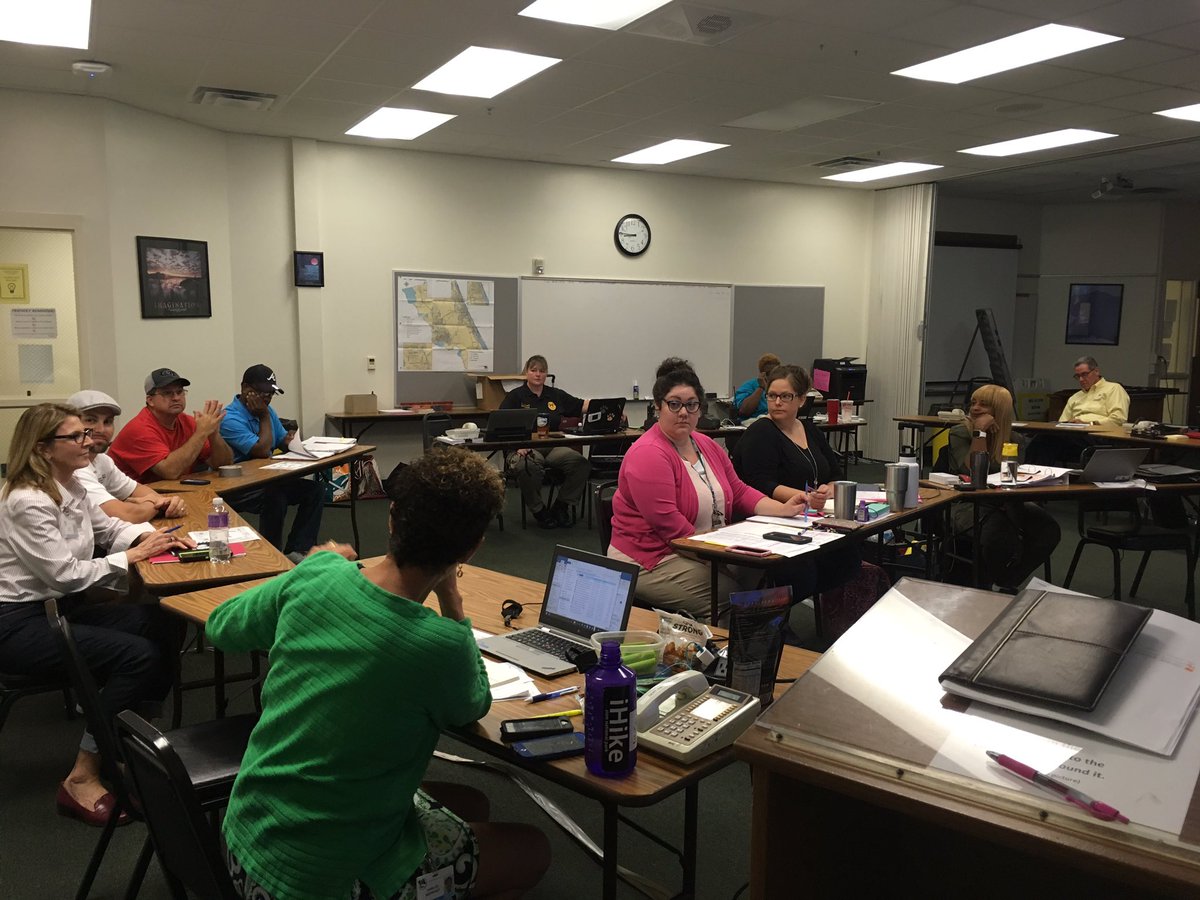 akin1_greg's tweet photo. Field Operations Center is up and running to support our shelters! https://t.co/UfjRAHOJfb