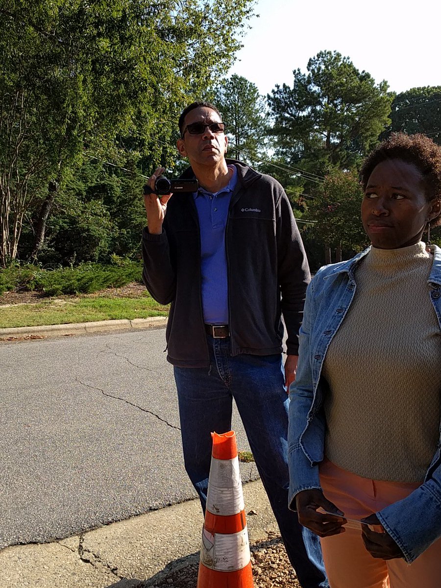 TriangleAccess's tweet photo. This lovely gentleman is filming clinic patients as they arrive. #DefendTheZone https://t.co/kVmXNRXAnH