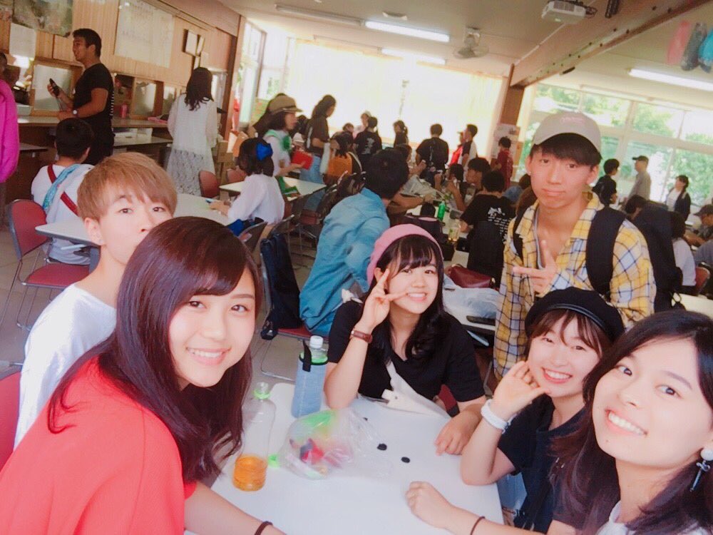 柴田 杏樹 Twitter પર 箕高文化祭 久々52期生にいっぱい会えたし 箕弾で集まれたし 後輩のダンス見れたし めっちゃ楽しかった戻りたい 卒業生として箕高に行けることが幸せ 笑 ほんまに箕高は最高の青春 思い出の場所で写真 箕面高校