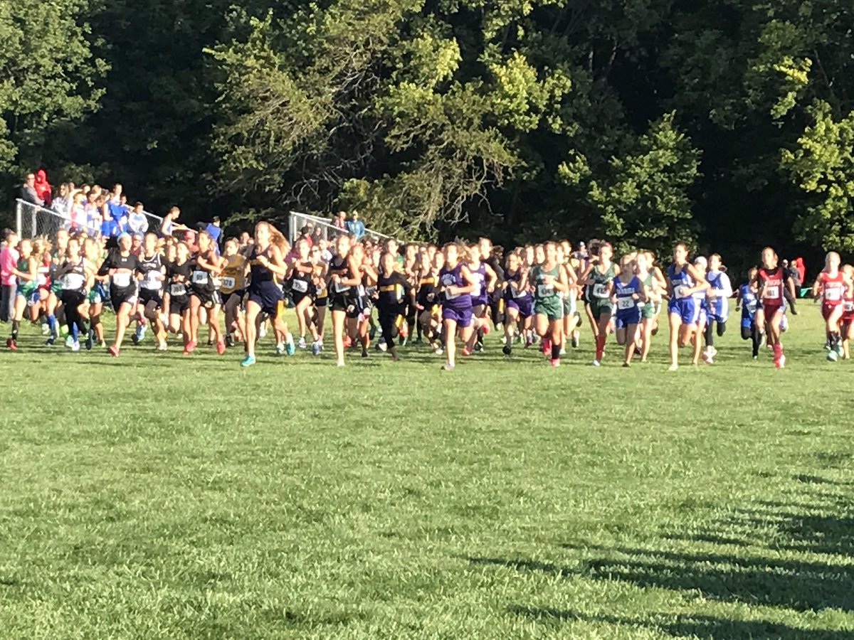 Middle School Warsaw XC Invite underway!  Good luck to all runners! #EMS