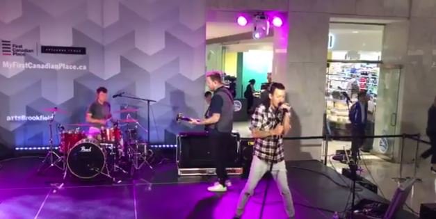MyTOFD's tweet photo. #ThisWeekInMyTOFD
@TheNewElectric rocked @FirstCanadianPl!
A #DoubleRainbow over #MyTOFD
@plantatoronto officially opened! https://t.co/CrbNw6MYtD