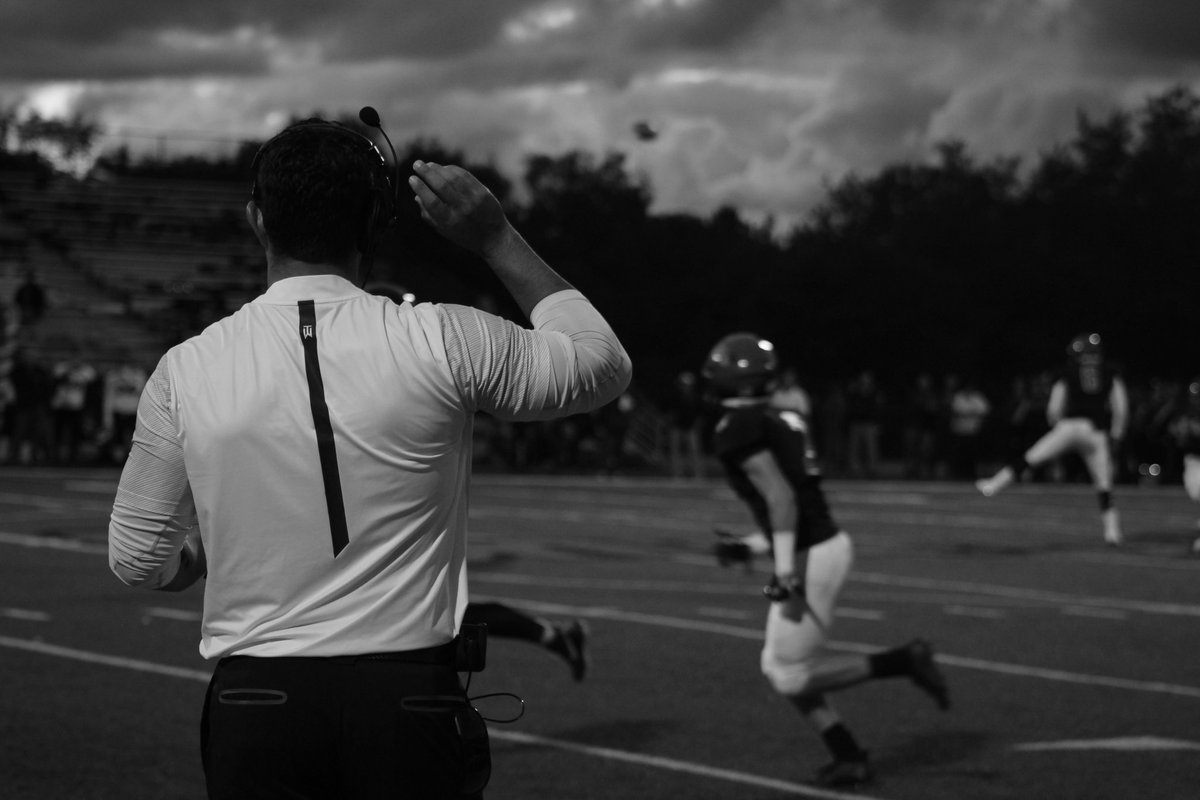 JDLeonardPhoto's tweet photo. A few from last nights game #TopperUp https://t.co/qh9w0pDi6q