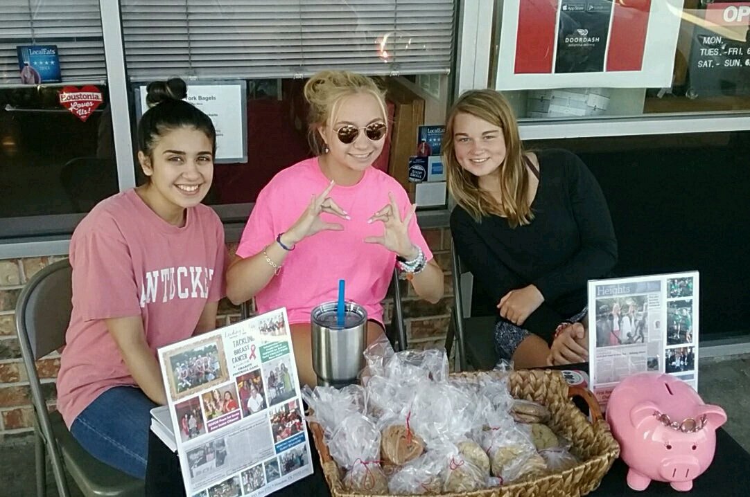 leading4ever's tweet photo. Come by the #LeadingLadies #BakeSale today till 2pm! Support the #LLseniorProm @ 7Acres! #ServiceAboveSelf https://t.co/2lbptgyVTF