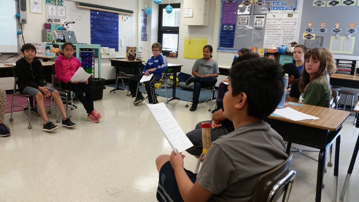 mrsjensensclass's tweet photo. Our first Socratic Seminar was a success! #BFbluejays #WeAre44 https://t.co/JxvqFU4713