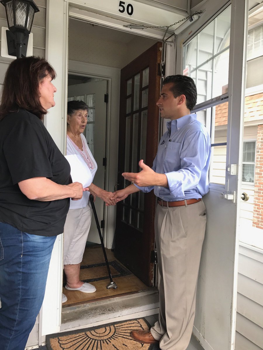 FrankCommisso15's tweet photo. We're still working hard to meet as many voters as possible. https://t.co/caee1MFX6A