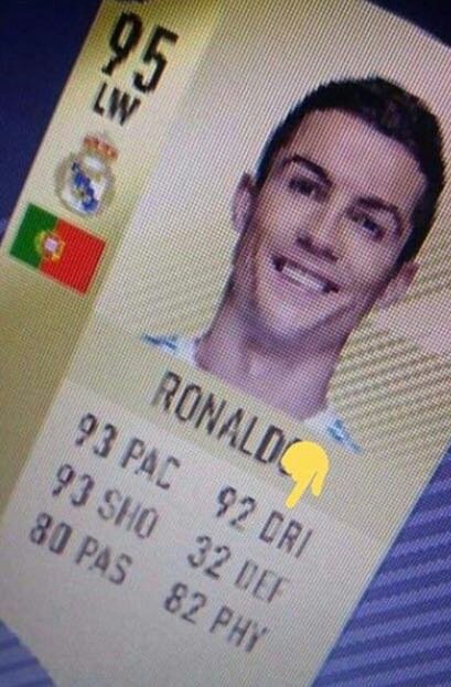 FCBarcelonismo8's tweet photo. La broma del año : #CristianoRonaldo #CR7 drible mejor que #Messi 😂😂😂😂😂😂 @EASPORTSFIFA WTF ?????!!!!! #Fifa18 #Barça #FifaStats #WTF #LaLiga https://t.co/7q6s0PTBjf