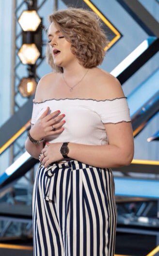 lanie_Xfan's tweet photo. I just LOVE her voice! So unique - she totally captivated me! And can you believe that was her own original song!! Amazing! 👏
#XFactor 🎤 🎼 https://t.co/vVqruEBNe7