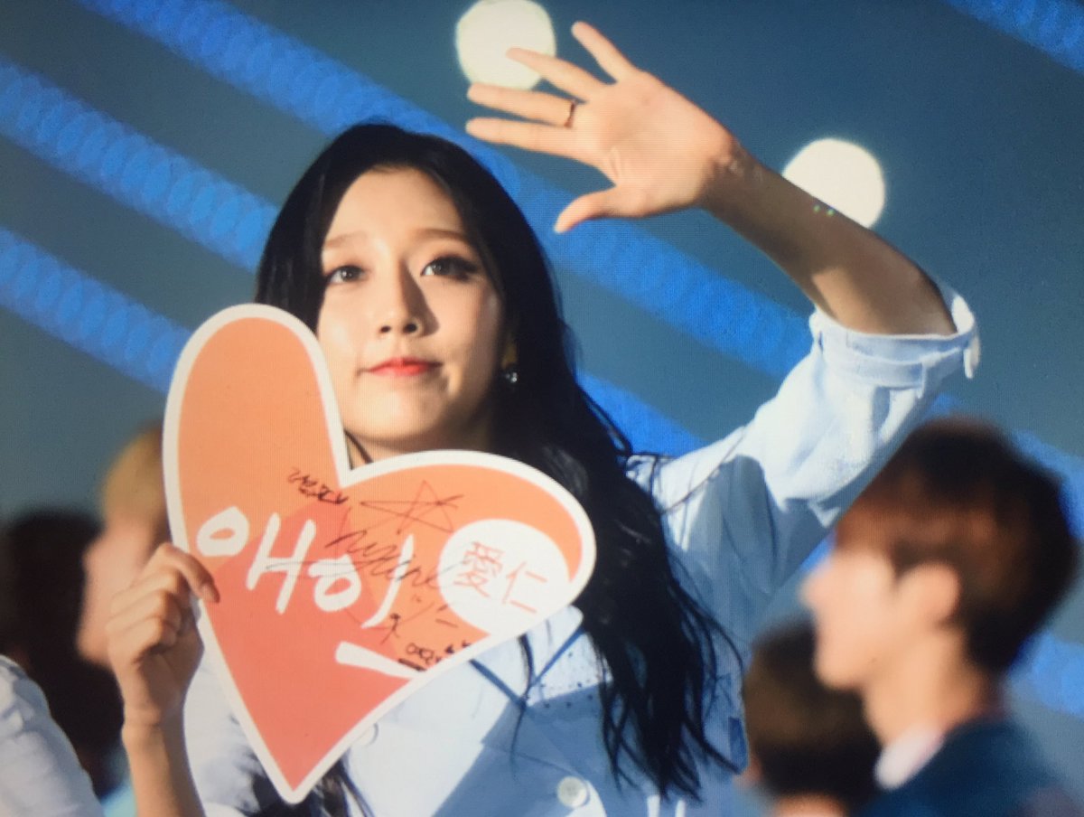 StandbyME_612's tweet photo. 170909 인천한류콘 엔딩 프리뷰@Official_LVLZ #러블리즈 #Lovelyz #예인 #Yein #베이비소울 #Babysoul #지애 #Jiae #케이 #Kei #지수 #Jisoo 

우리 애들이 너무 예뻐ㅠㅠㅠㅠ 수고했어💕 https://t.co/rtIDagUCWs