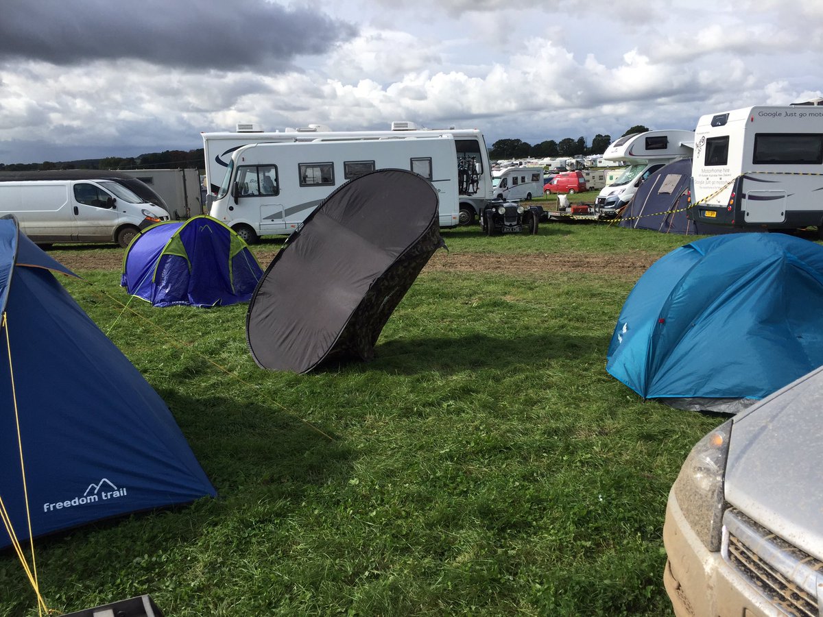 steveRBF's tweet image. #GoodwoodRevival when Racing is life the tent can wait 😂