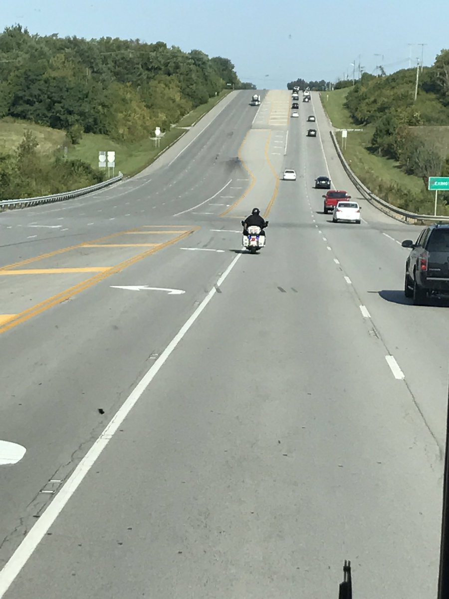 BethyCheer's tweet photo. Rollin up to U.K. in Style!!!  Let's GO BIG E!!!  #EKUvUK #GAMEDAY @EKUSports @EKUCheer https://t.co/5JZZAgDob3