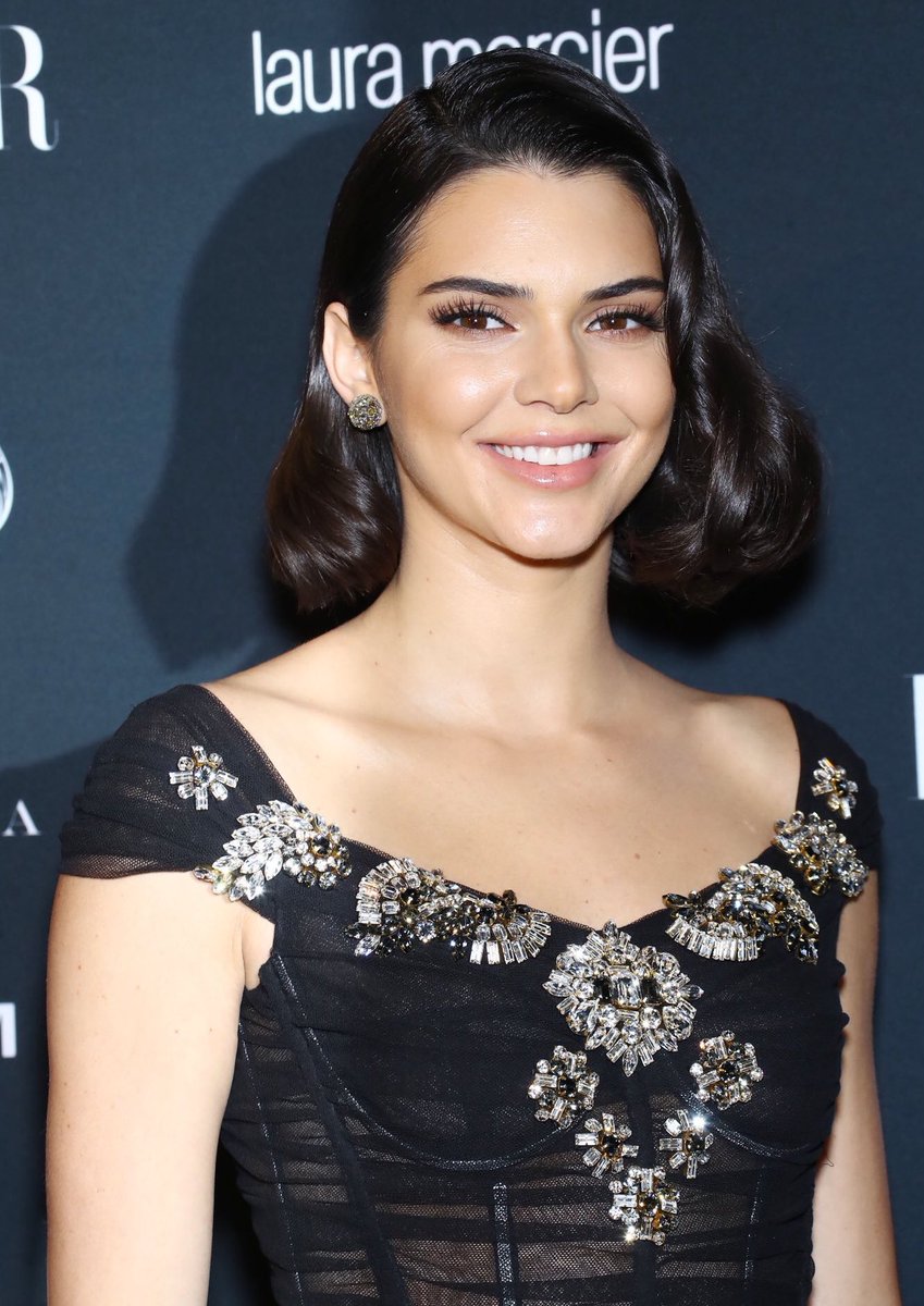 ClassySassySwag's tweet photo. Kendall Jenner at Harper Bazaar event
#FashionisArt #StyleOrigin #StyleTip #FashionQueen #fashionweek #Fashionista #styling #fashiontips https://t.co/GroE7HNOnT