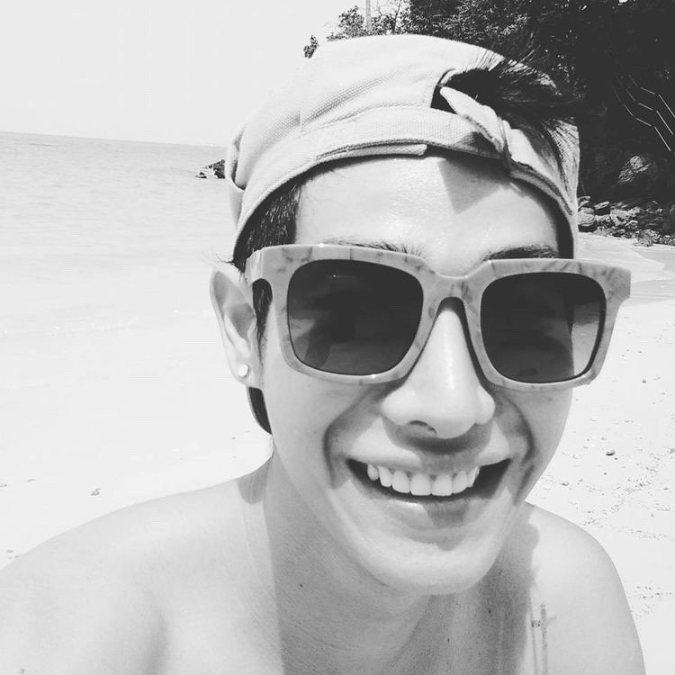 mnap__'s tweet photo. #เป๊กผลิตโชค
#WelcomeBack
Let's go to the beach.🏝🏖
#BrightWithNature
#เรือน25UpForPalit
#เมียมินิ
Cr.pic https://t.co/wSZ25iGoFN