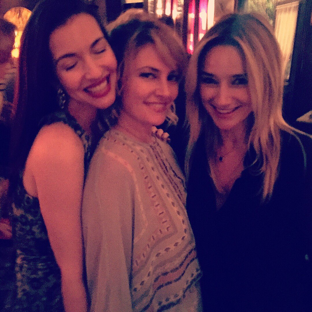 madchenamick's tweet photo. What title goes best: "David's Angels" or "Dont ask dont tell... where @Chrysta_Bell's hands are" 😜
I enjoyd it but not sure @amy_shiels did https://t.co/8oK6SFvxD6