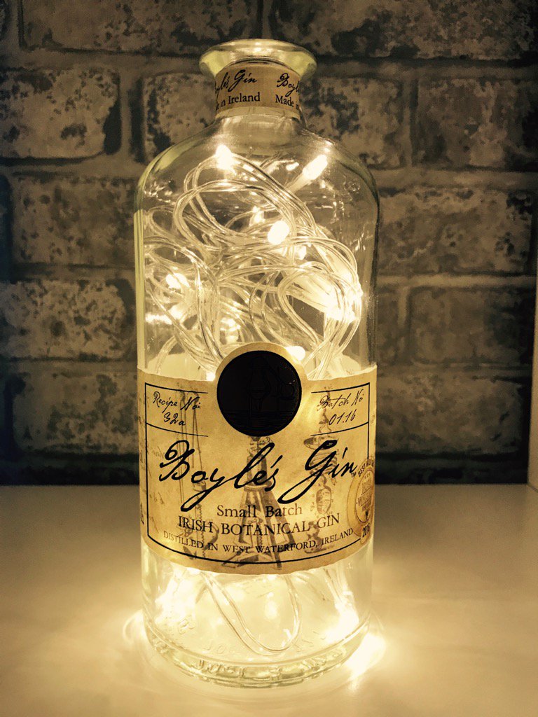 catco65's tweet photo. Don't throw away those lovely gin bottles... get €3 lights in Penny's and.....voila 👍🏼 @kayleee_c #BedroomProject 🤗 https://t.co/hHOBHlb5ED