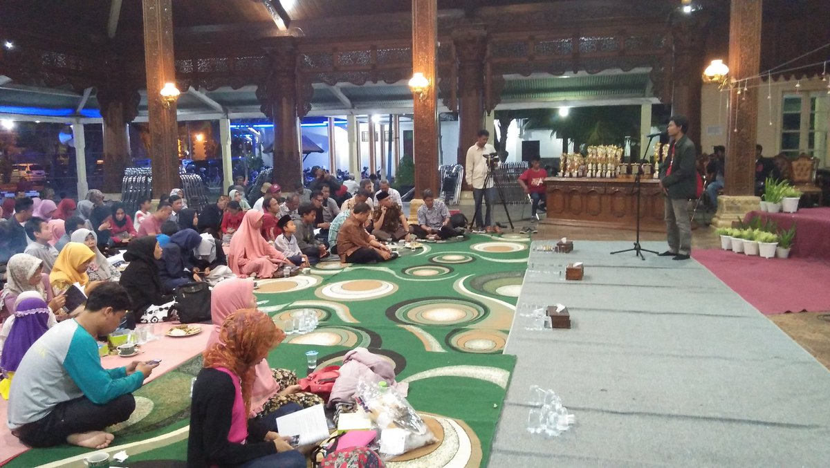 <a href="/PajakJateng1/">#PajakKitaUntukKita</a> @Denhasan1 <a href="/UungEka/">Eka Damayanti</a> <a href="/Stakof/">Rumail Abbas (ꦫꦸꦩꦻꦭ꧀ ꦄꦧ꧀ꦧꦱ꧀)</a> <a href="/PestaBaratan/">Lembayung Production</a> <a href="/PajakMania/">PajakMania</a> <a href="/dusone/">yy</a> <a href="/pandupajak/">#LiterasiFinancial</a> <a href="/VisitJepara/">#DiJeparaAja</a> <a href="/endaryono/">#DirumahAja</a> <a href="/JsbJepara/">cj 🤍܁ᅠᅠᅠᅠᅠᅠᅠᅠᅠᅠᅠᅠᅠᅠᅠᅠᅠᅠᅠᅠᅠᅠᅠᅠᅠᅠᅠᅠᅠᅠᅠᅠᅠᅠᅠᅠᅠᅠᅠᅠᅠᅠᅠᅠ</a> @prabusaktiid @hdiankristiandi <a href="/yovieyola/">Yovieta Lola</a> <a href="/rlisafm/">R-lisa FM Jepara</a> @LaskarPuisi @jblogcom <a href="/Susierna/">Penutur Perempuan</a> <a href="/jeparakabgoid/">Pemkab Jepara</a> <a href="/JatengTwit/">Jateng Twit</a> <a href="/ILoveJepara/">I ♥ Jepara</a> <a href="/HMJA_UNISNU/">HMJA UNISNU JEPARA</a> <a href="/Jeparapedia/">Jeparapedia</a> <a href="/JeparaHariIni/">Jepara Hari Ini</a> <a href="/ganjarpranowo/">Ganjar Pranowo</a> <a href="/unisnujepara/">UNISNU JEPARA</a> <a href="/DitjenPajakRI/">#PajakKitaUntukKita</a> <a href="/KemenkeuRI/">#UangKita</a> <a href="/humasjateng/">Humas Jateng</a> <a href="/PIDPolresJepara/">HUMAS POLRES JEPARA</a> <a href="/marzuqijepara/">Ahmad Marzuqi</a> <a href="/kushartoto011/">t0t0k</a> <a href="/Rumah_Belalang/">RumahBelajar Ilalang</a> <a href="/noegeese/">#西安洗浴 #西安桑拿 #西安上门 #西安海选 #西安会所 #西安高端 #西安资源 #西安水磨</a> <a href="/kring_pajak/">#PajakKitaUntukKita</a> <a href="/ISuwandio/">Irawan Suwandio</a> <a href="/aniwinn/">Ana</a> <a href="/BPPD_JATENG/">BAPENDA JATENG #MasSajak</a> <a href="/dinsosjateng/">Dinas Sosial Provinsi Jawa Tengah</a> @disporaparjtg @Kemenpar_RI @KemenBUMN <a href="/puisikekasih/">Puisi untuk Kekasih</a> <a href="/sudjiwotedjo/">Jack Separo Gendeng</a> <a href="/SastraUniv/">SASTRA Deemed University</a> <a href="/JakArtsCouncil/">Dewan Kesenian JKT</a> "Gelaran #SamudraJepara adl realisasi cita-cita Sdr. #UdiDec menggelorakan Sastra di #Jepara" ungkap #AsyariMuhammad, ketua penyelenggara.