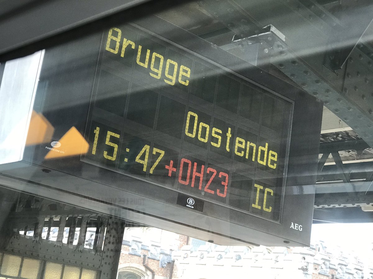JeanLouisBavay's tweet photo. Ça ralenti encore...Je vais arriver pour prendre le dernier train retour... https://t.co/kRp64dMj2j