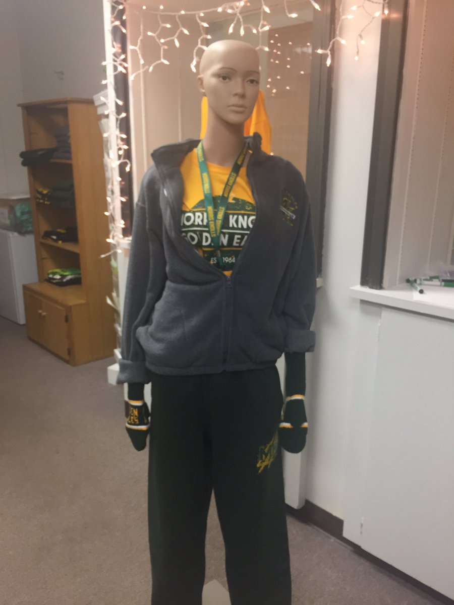 MKSchoolStore's tweet image. Excited for our soft opening today! Welcome back Morris Knolls grads! Stay tuned for info about our Grand Opening coming soon!