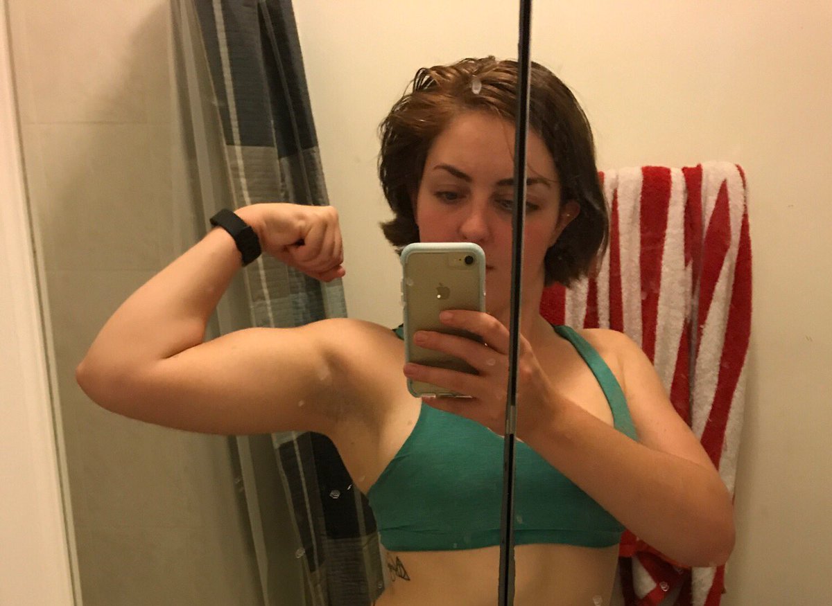 brightbartender's tweet photo. Bros, tell me this. I have only been eating tacos for weeks and I've lost 7 lbs and gained lean muscle. #notevenmad https://t.co/40XWEZVj0f