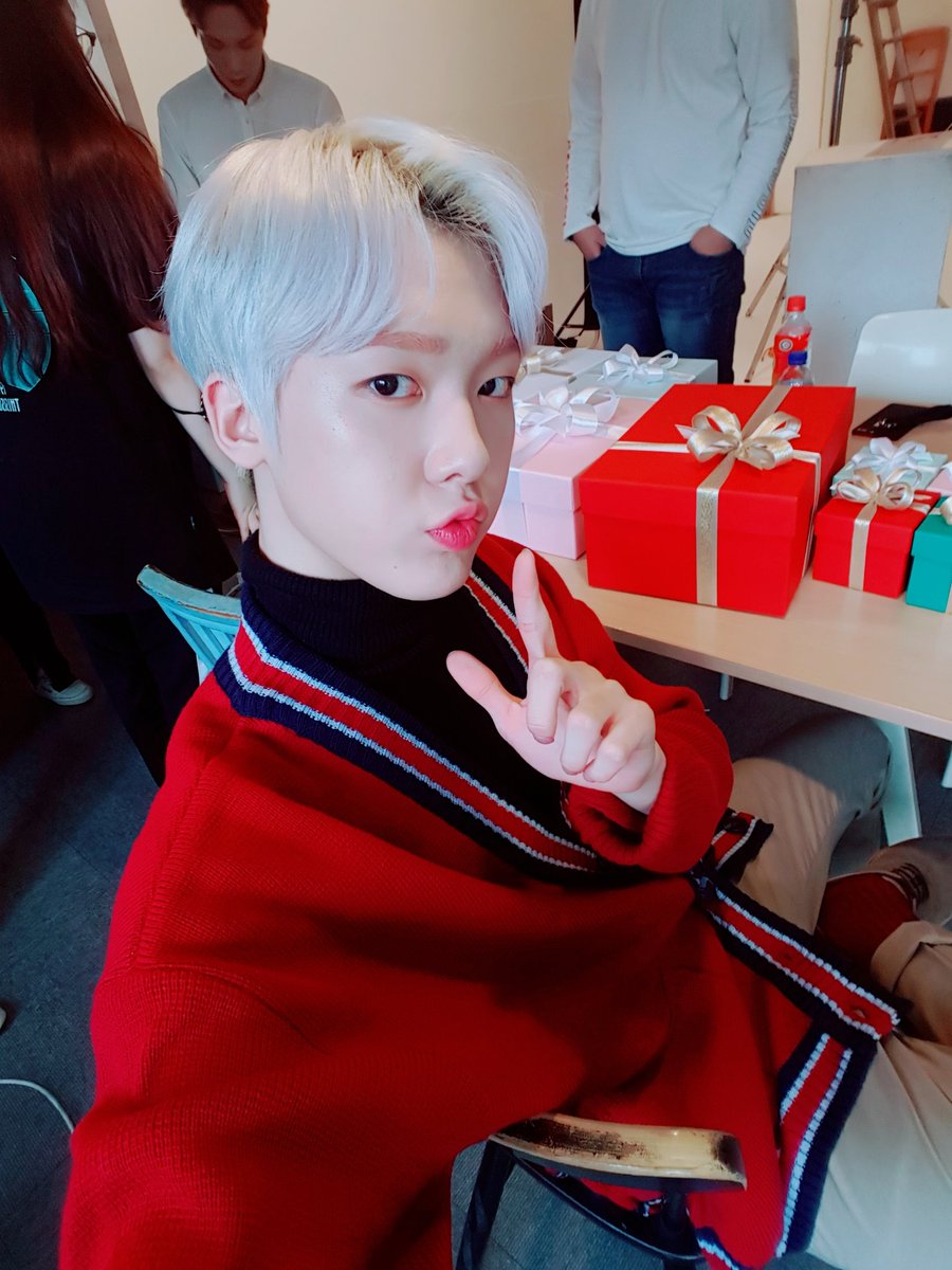 offclASTRO's tweet photo. μ€λμ λ°λμμ λμλμΉλ€!!π‘μ΄μ μ¬λ¦¬λ €κ³ νλλ° 1λΆλμ³μ λͺ»μ¬λ €λ°...ννπ’π’
#λ°λμμ΄μμλ°μλ! #μ€λμ #κΌμ¬λ¦°λ€ #μλ‘νλ #κ°μ΄λμ !?! https://t.co/vGv1BS2wPI