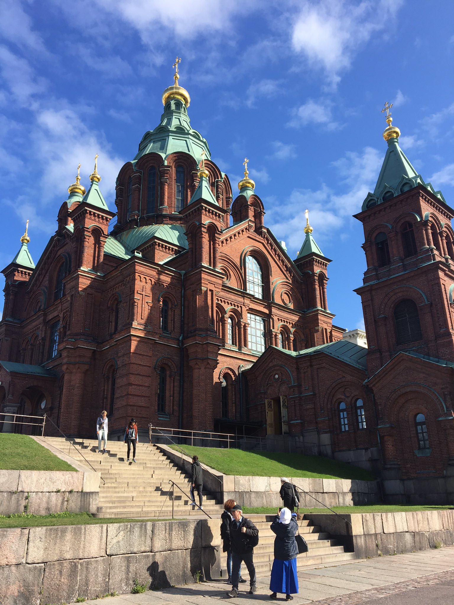 りな フィンランド ヘルシンキ ウスペンスキー寺院 テンペリアウキオ教会 ヘルシンキ大聖堂 カンピ礼拝堂 T Co Wwsj49bw7y Twitter
