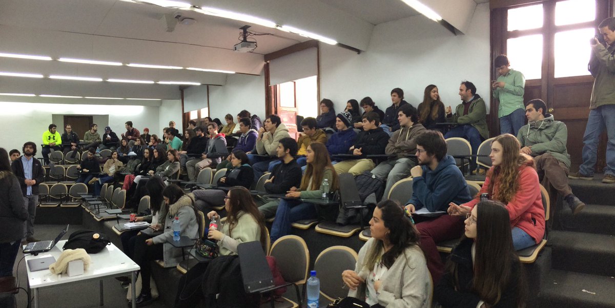 mguc's tweet photo. 🔶🔶Con mucho ánimo y energía estamos preparando la FEUC 2018! Venimos con todo y los invitamos a que #SigamosConstruyendoHistoria https://t.co/PJEZqMZsGY
