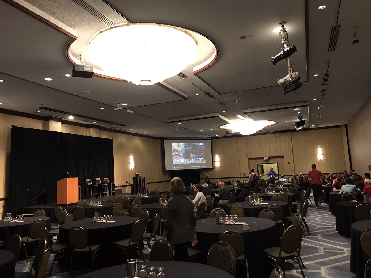 CPlewacki's tweet photo. About to give a talk on social business to top distributors of @TheToroCompany. #iwork4toro https://t.co/rXrNhSNrkl