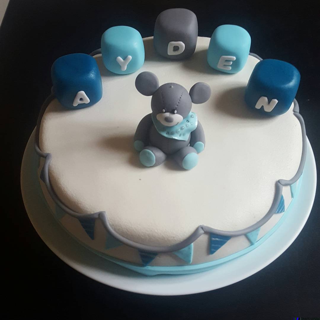 Les Niniardises Fraisier Couverture Pate D Amande Modelage En Pate A Sucre Theme Nounours Doudou