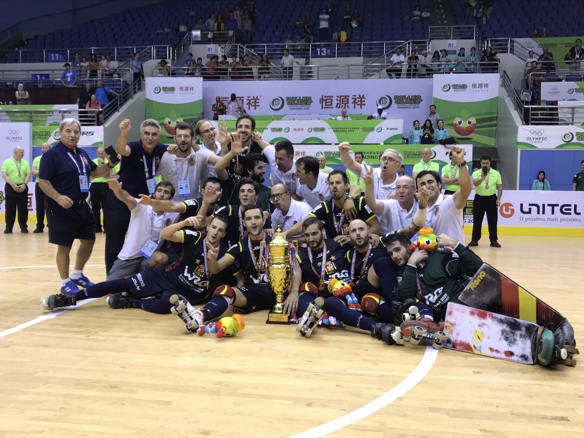 marklibi's tweet image. '@albertcv7 jugador Mundial' @ReusDeportiu @FedPatinaje #hockey #campeonesdelmundo
diaridetarragona.com/deportes/Alber…