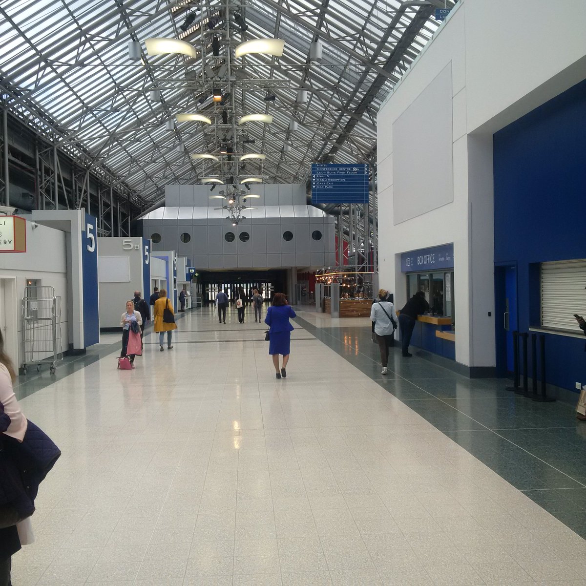 DavidAHughes16's tweet photo. ...and it's goodbye and safe journey from all the team in Glasgow. Great meeting, great memories. #ESPN2017 till 2067 https://t.co/lVHF2ccJEj