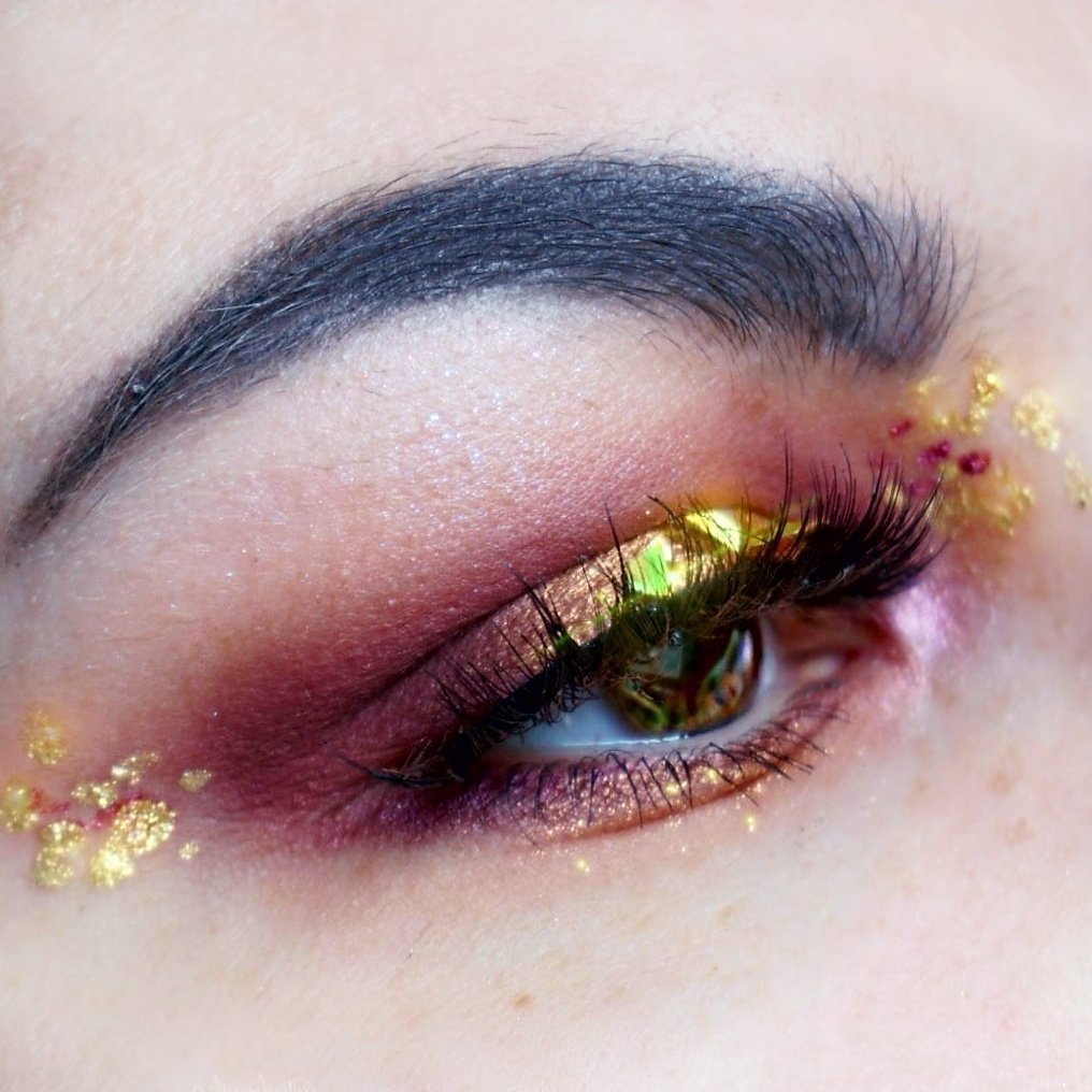 missfreakazett1's tweet photo. https://t.co/jIaZQnFHTk
Its a kind of magic 💖
#glitterlook
#glitter
#autmn
#helloautmn
#makeup
#eyelook https://t.co/wLWanI54D2
