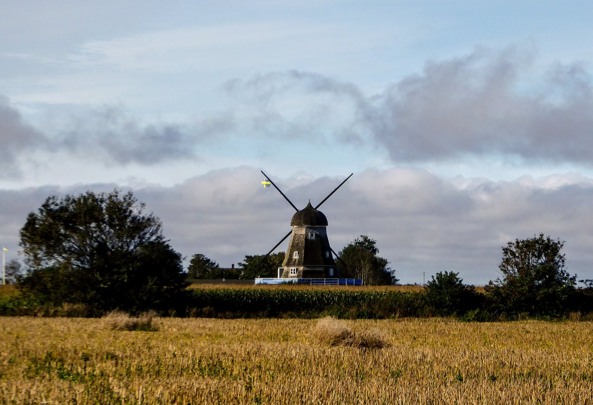 Safe_H_Travel's tweet photo. Mills of Sweden
Do you see that flag hanging up there? Love this!!
#Kattegattleden #SwedenSHT #Mill https://t.co/bp81S5a5nZ