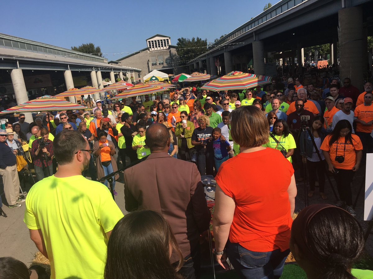 ACECTN's tweet photo. Our view from the stage at @TransitForNash kickoff of the #lessgridlock campaign. #transitfornashville https://t.co/5G3dFfM1Ad