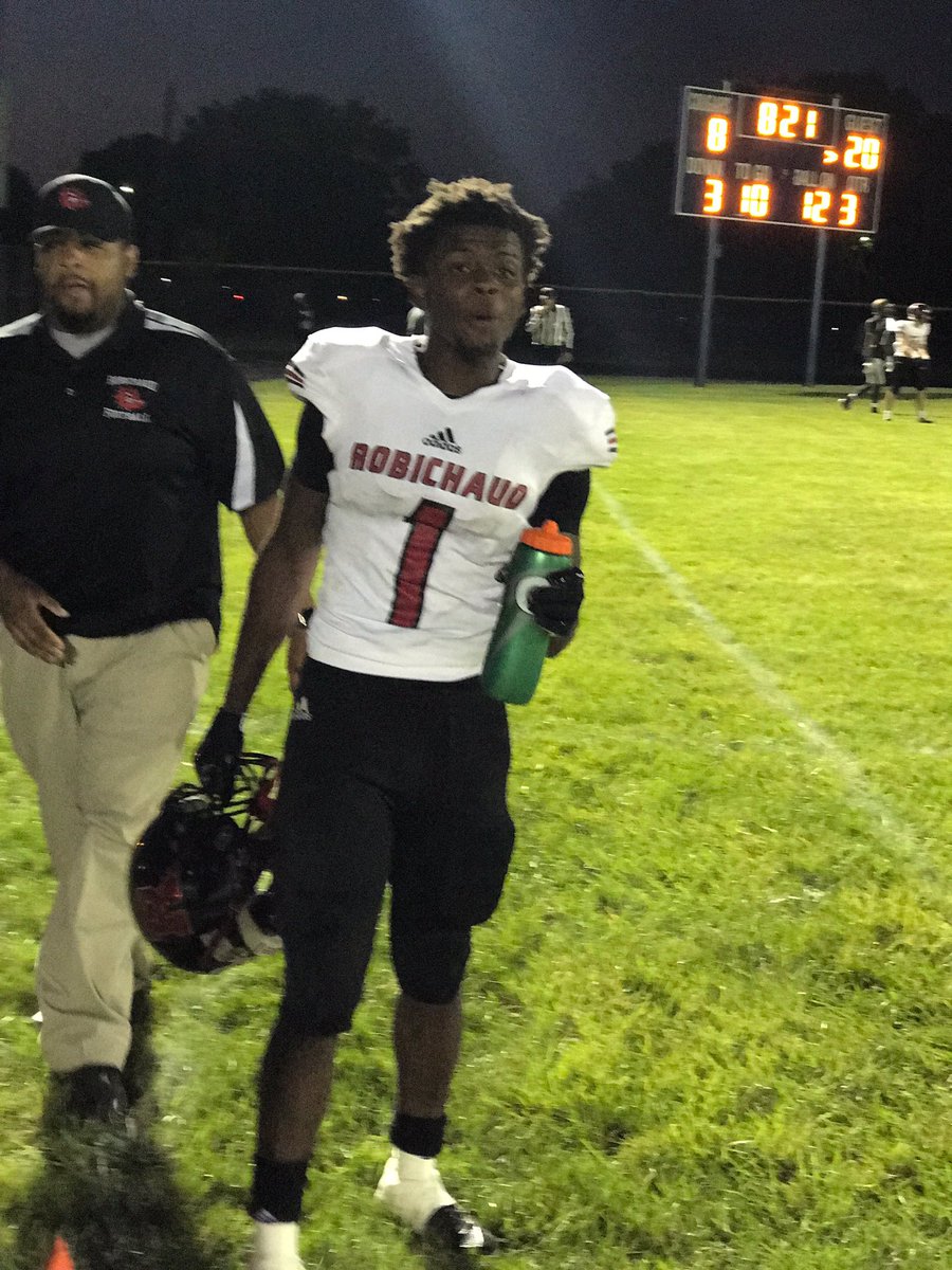 RobiAthletics's tweet photo. Jasir Poole had 11 carries 205 yds. Rushing and 5 tds. 1 TD short of the school record. 😳 https://t.co/dX4uMb9Ubn