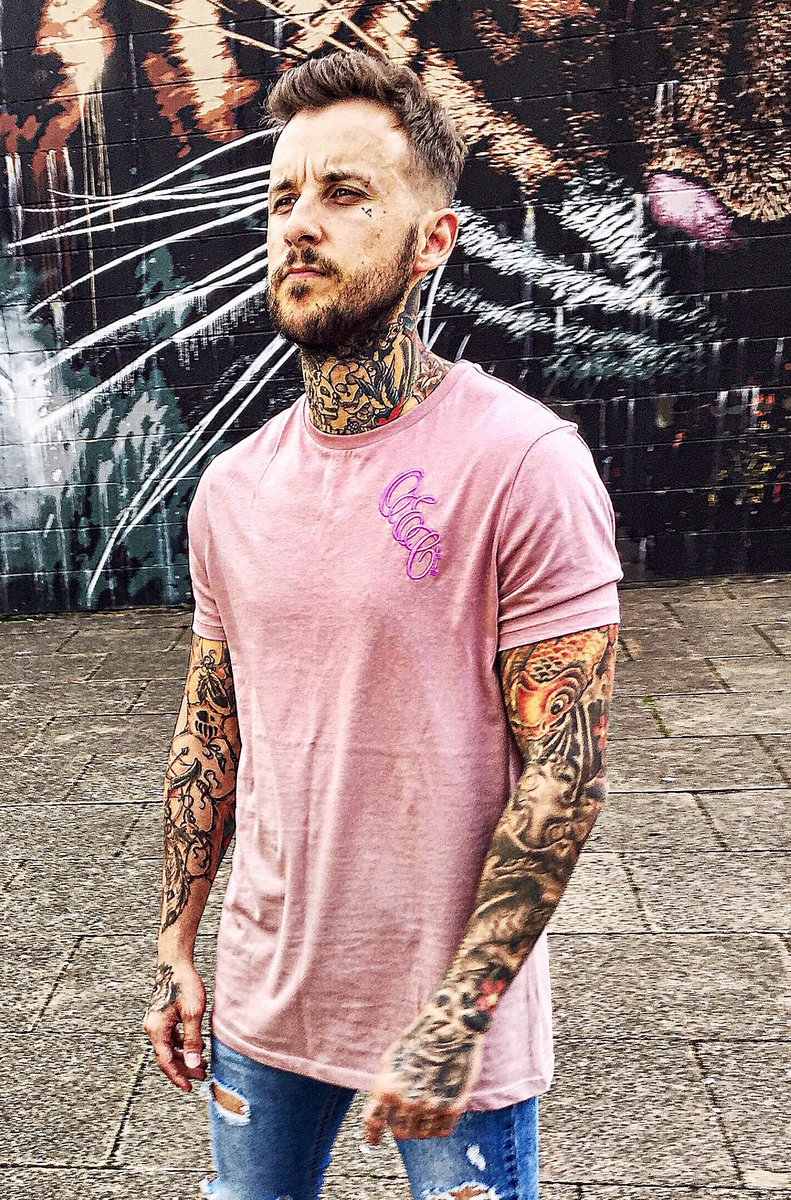 'Signature' tee dropping tomorrow in four colours! 
#gym #gymwear #street #hot #dope #fresh #tattoo