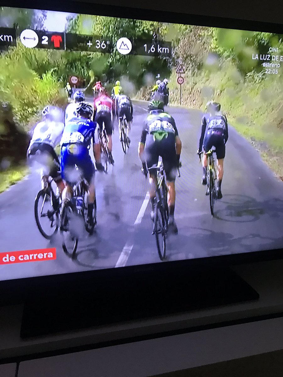 <a href="/solermarc93/">Marc Soler</a> @KEC_ProSport que lujazo ver a Marc otra vez más en la escapada buena a un dia del final de su primera grande 👏👏💪💪