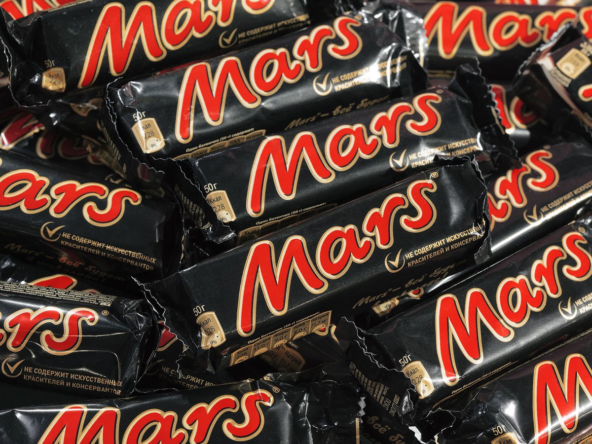 foodandwine's tweet photo. Mars pledges $1 billion to fight climate change: https://t.co/crAM8iyWXs https://t.co/V75bIPeSqr
