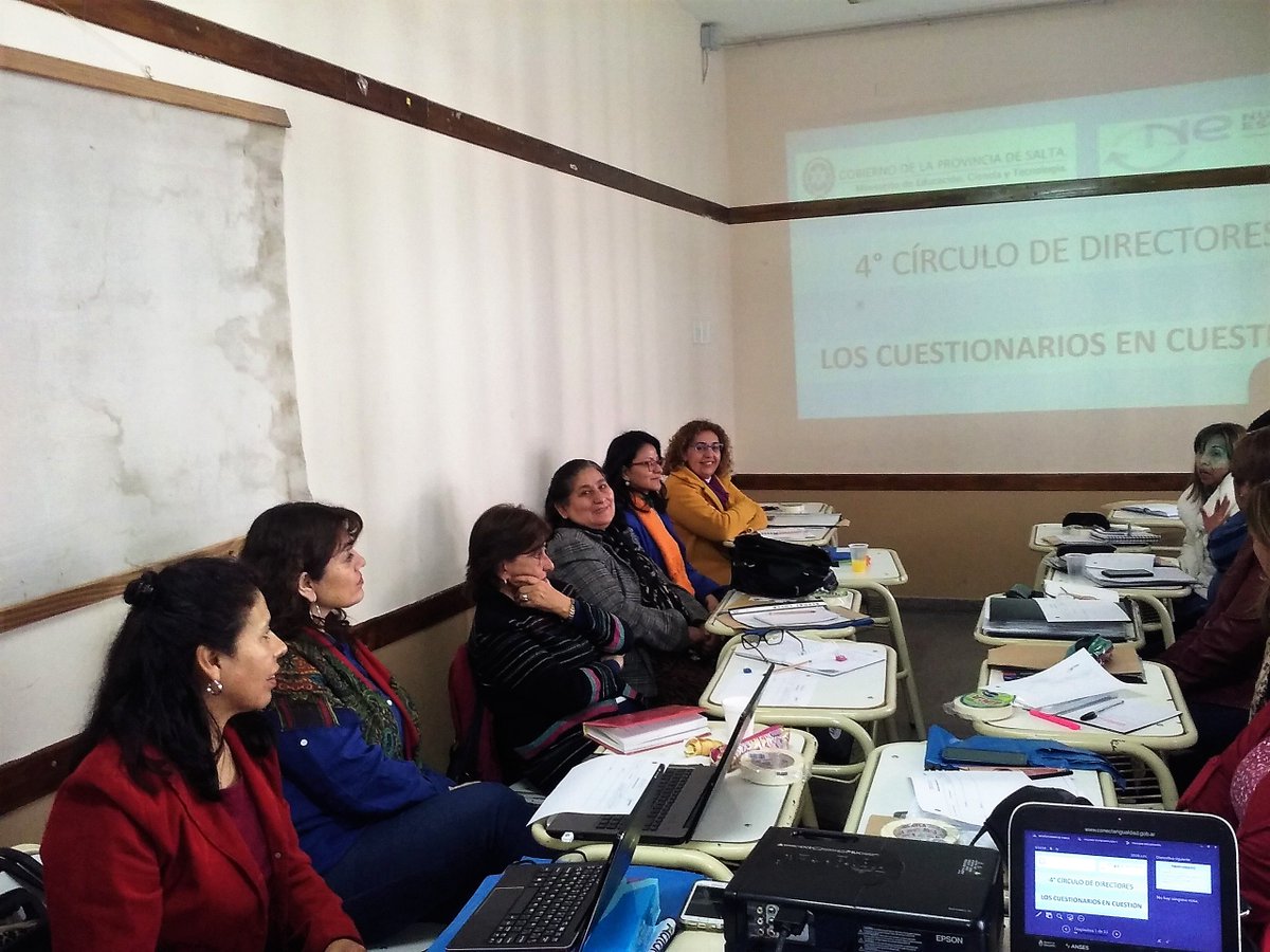 salta_fs's tweet photo. #FSAcciones Preparativos #FS4CírculoDirectores Coord. Terr. y Ref. F. Situada N.Secundario @aniberruezo @SaltaEduca2020 @ElizabethScacc1 https://t.co/b8ROSanxp1