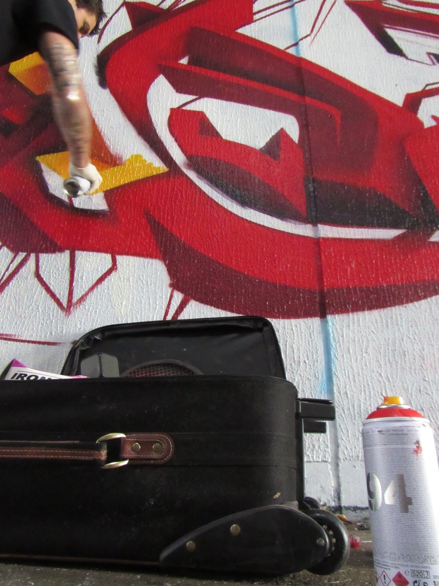 NickVagus's tweet photo. Void One in the process of creating his new work for #CheltenhamPaintFestival @CheltPaintFest
#VOIDONE #StreetArt #graffspotting #graffiti https://t.co/TieepiRjGE