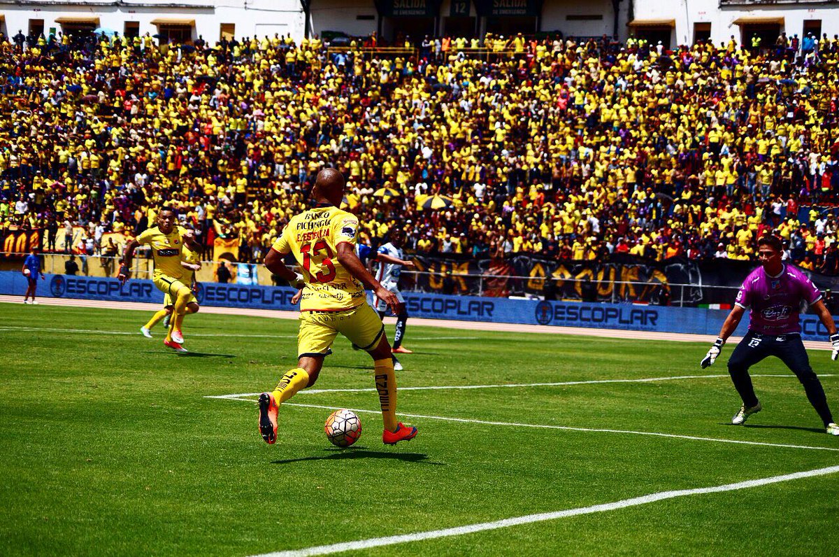 BarcelonaSC's tweet photo. ¿Desde donde vas a apoyar al ídolo hoy ? #INDvsBSC #vamosidolo https://t.co/q8tPsvU9vJ